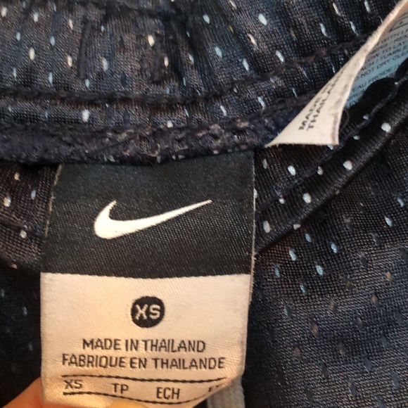 Nike Blue Athletic Shorts XS last price drop - Picture 5 of 8